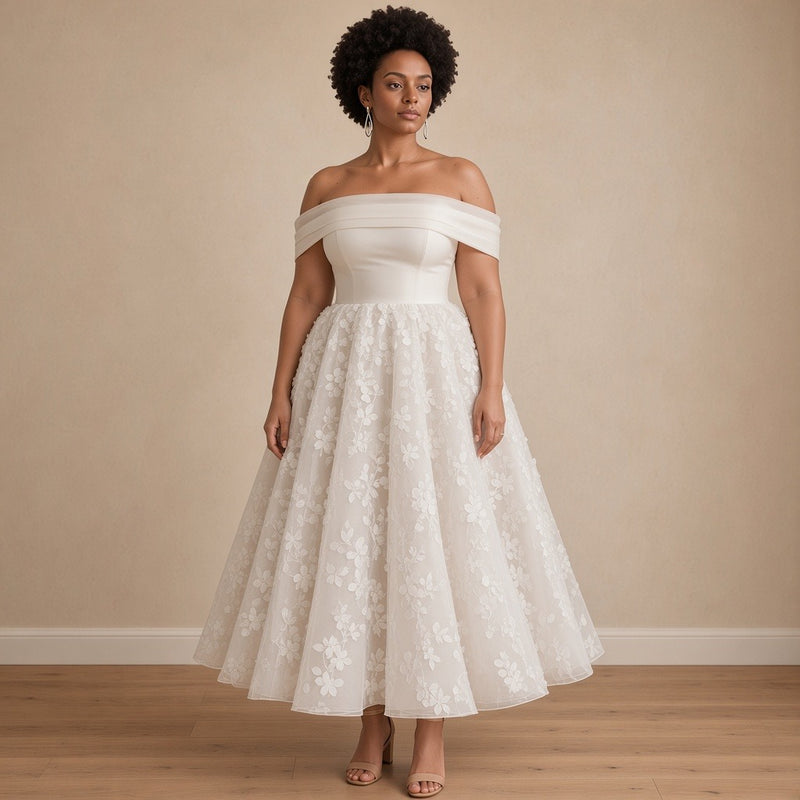 Robe de mariée mi-longue en satin et organza à fleurs 3D, blanc, vue de face – SAKIWÉ