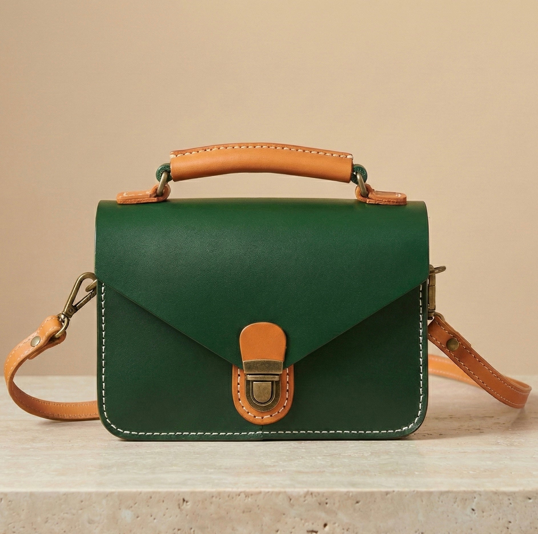 Sac à main Enveloppe Style Burocrate  _ SAKIWE