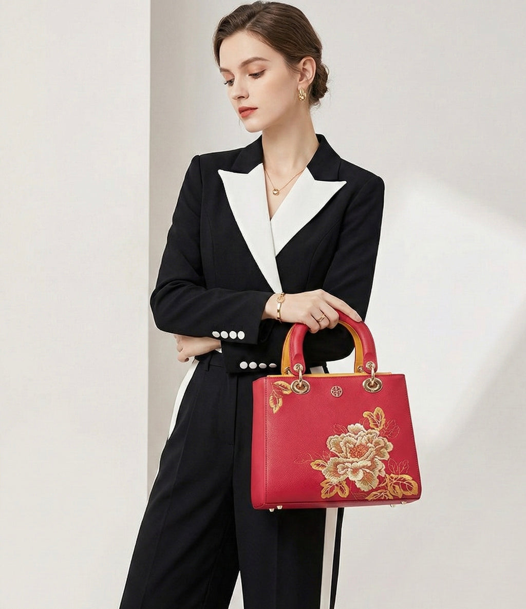 Sac à Main Cuir Brodé Femme porté - Sakiwé