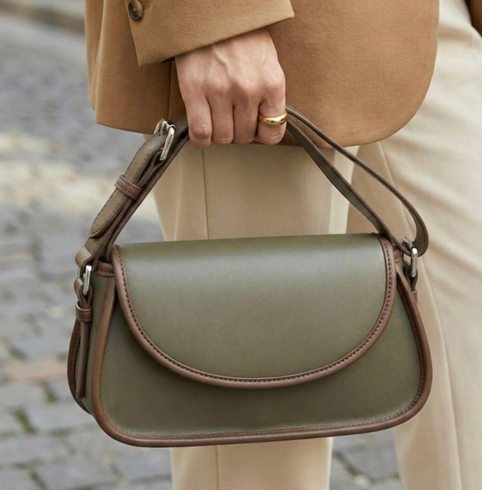 Sac à main ou Épaule Besace Lignes Épurées Vert Olive _ SAKIWE