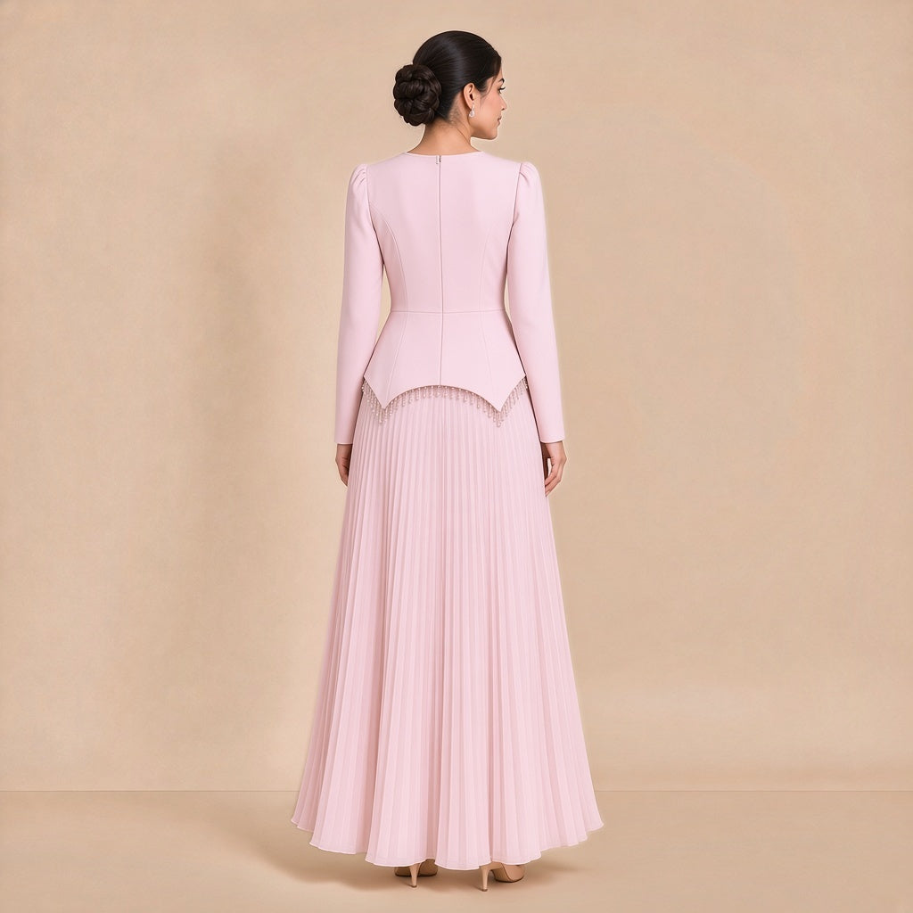 Ensemble rose poudré, vue de dos avec couture milieu