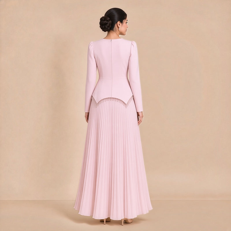 Ensemble rose poudré, vue de dos avec couture milieu