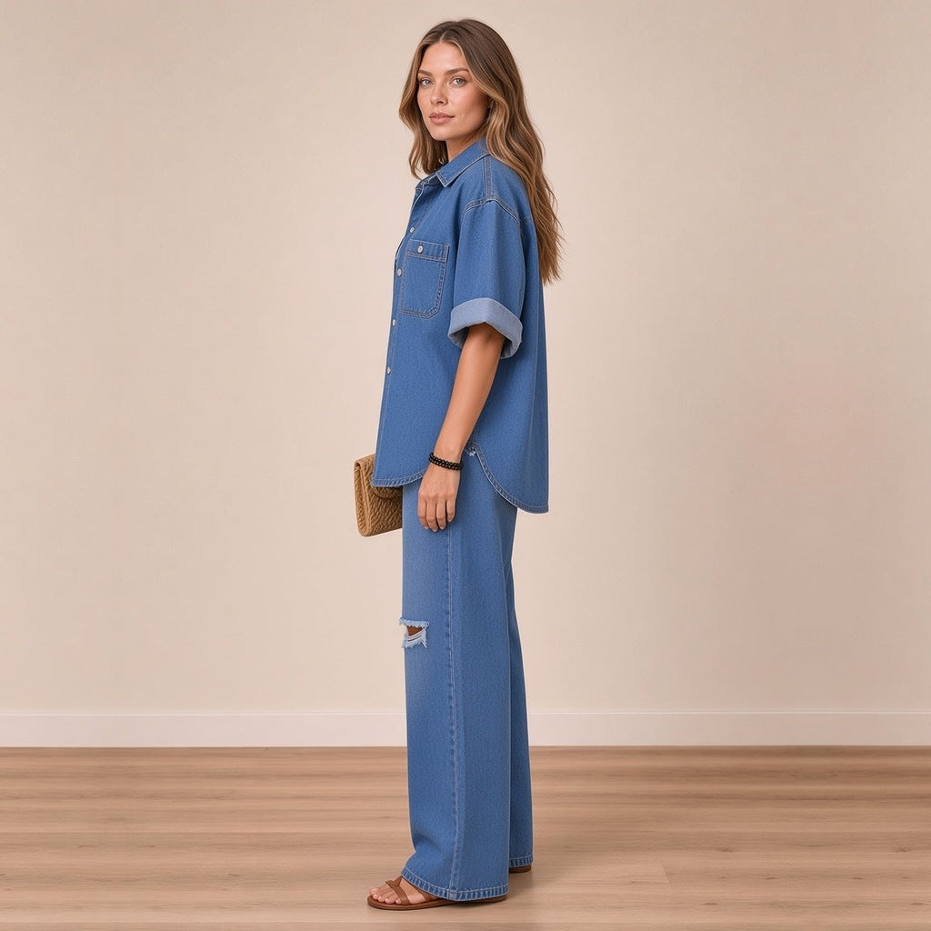 Ensemble en jean bleu chemise et jean large déchiré, vue de profil – SAKIWÉ