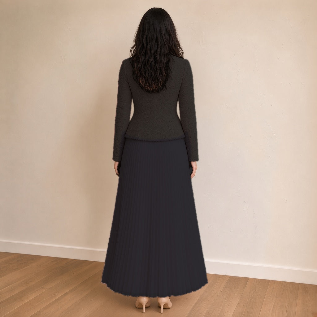 Ensemble veste cintrée en dentelle perlée et jupe longue plissée, noir, vue de dos avec le laçage à la taille – SAKIWÉ