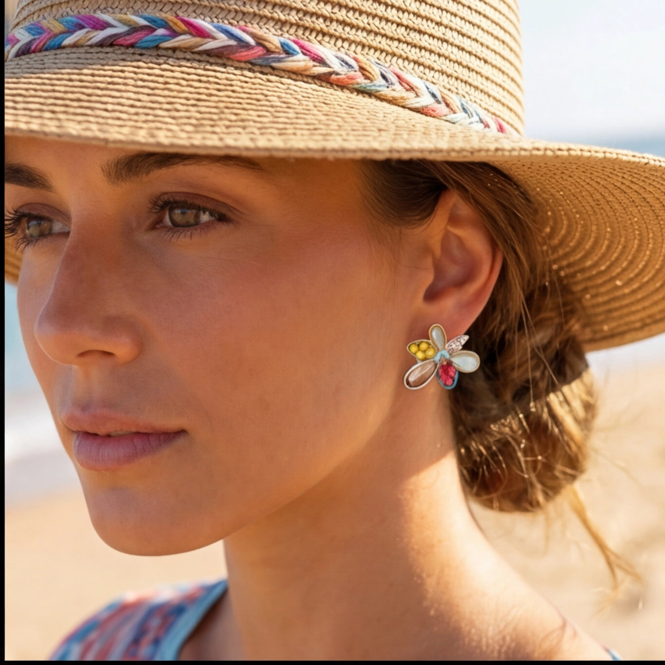 Boucles d'Oreille Cuir Minimaliste porté - Sakiwé