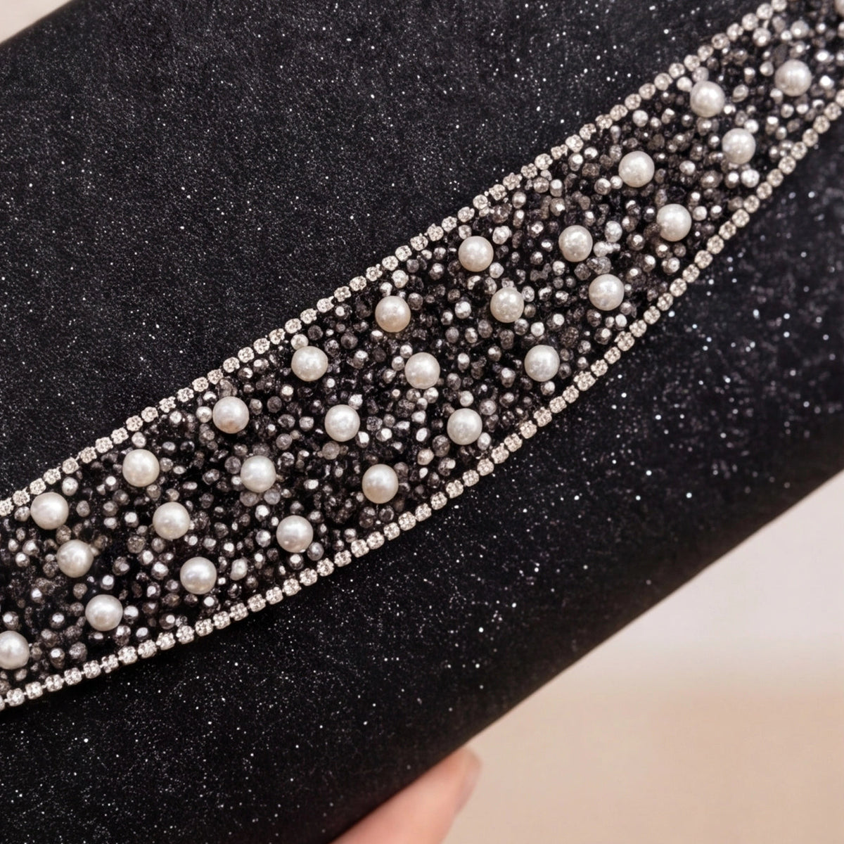 Pochette couleur soiree