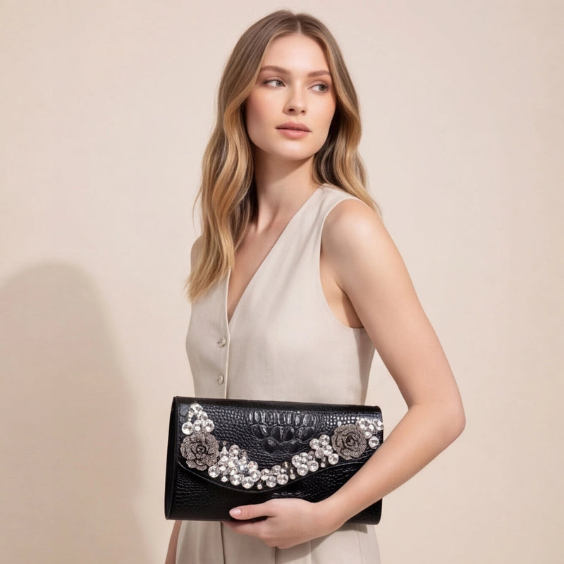 Pochette epurée vague à strass