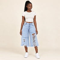 Jean 7/8 bleu déchiré à jambes larges, vue de face