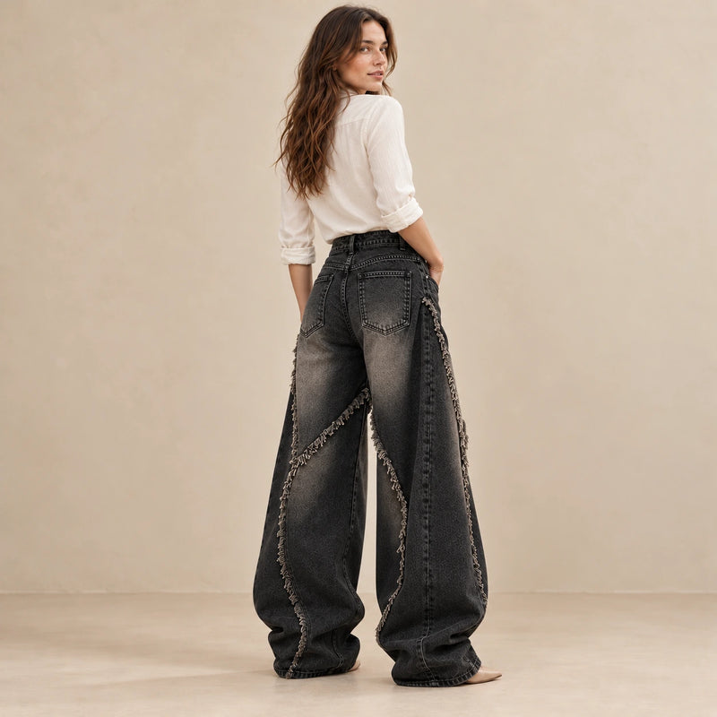 Jean baggy noir-gris vintage à coutures courbes effilochées, vue arrière avec poches