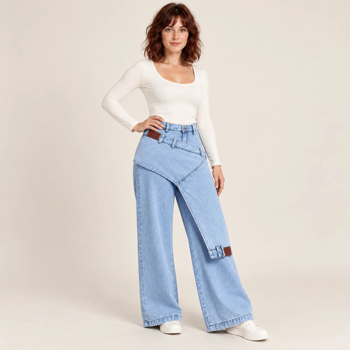 Jean bleu clair à panneau diagonal et jambes larges, vue trois quarts