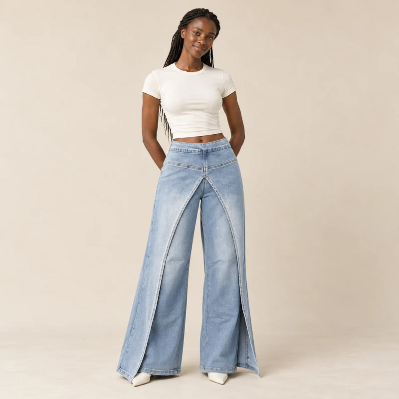 Jean large bleu clair à double ceinture et fente frontale, vue de face