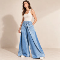 Jean ultra large bleu clair à double ceinture, vue de trois quarts