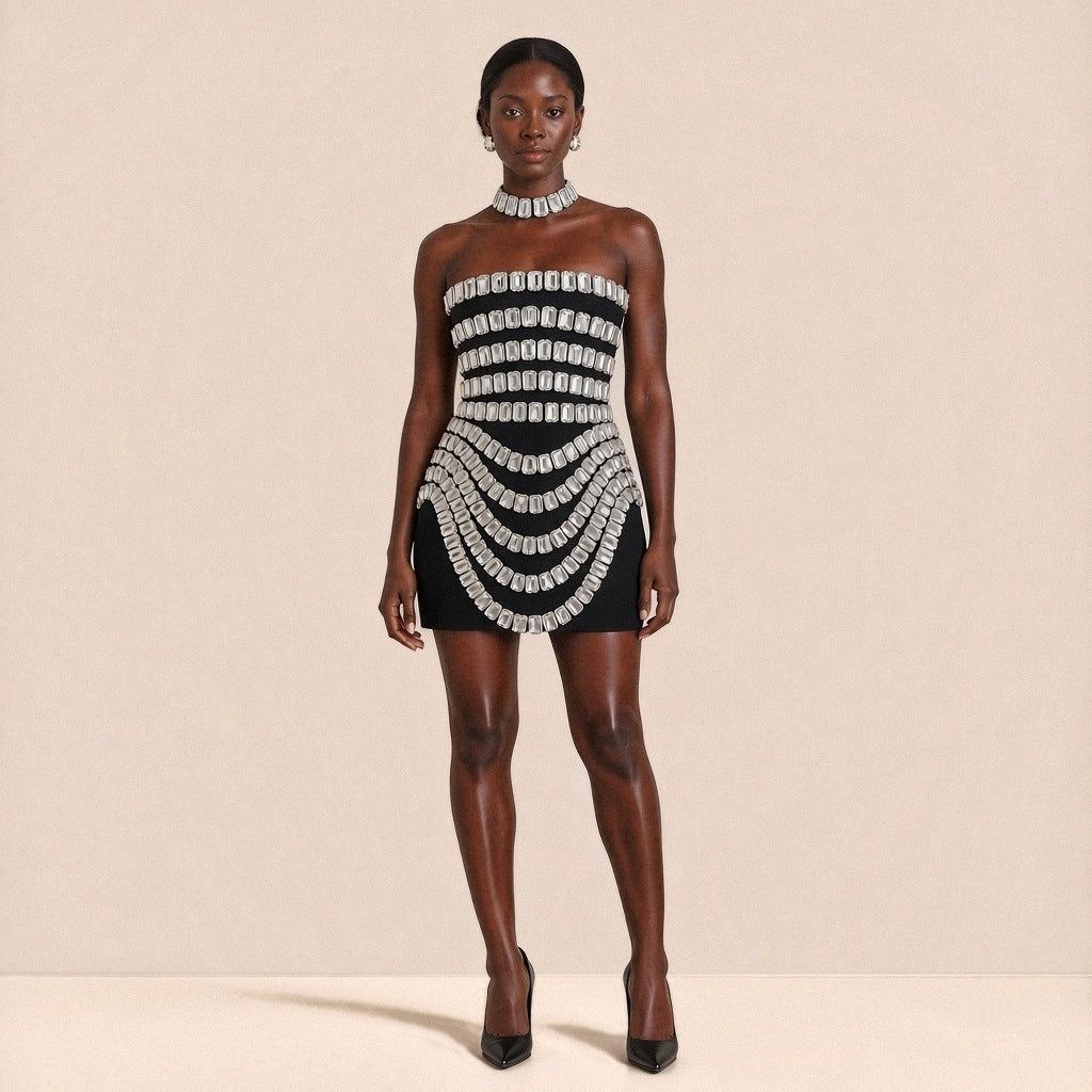 Mini robe bandage noire bustier ornée de cristaux SAKIWE, vue de face
