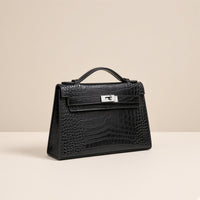 Pochette en cuir effet croco SAKIWE noir, seule, vue de trois-quarts