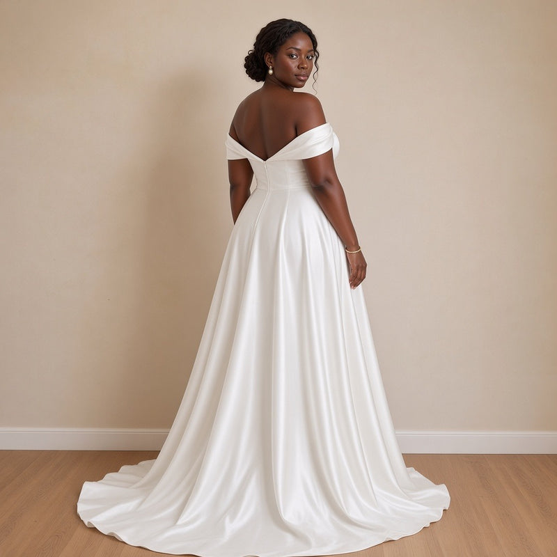 Robe de mariée en satin épaules dénudées, blanc, vue de dos – SAKIWÉ