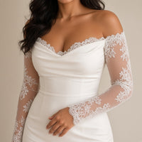 Robe de mariée sirène à manches longues en dentelle, blanc, détail des manches en dentelle – SAKIWÉ