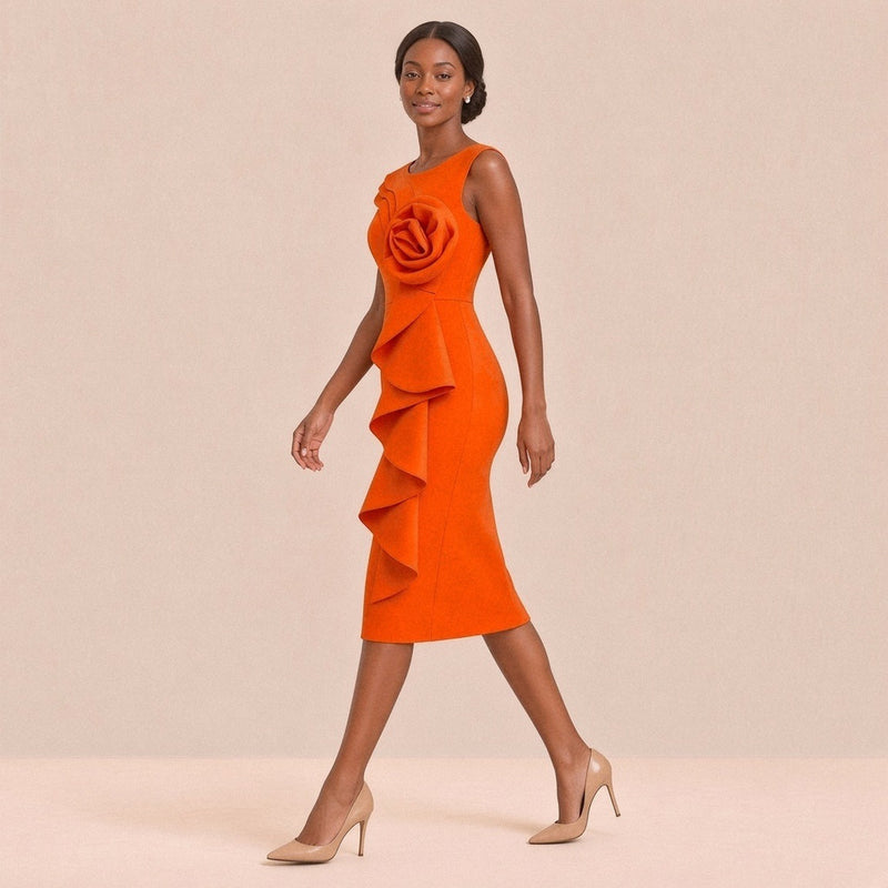Robe fourreau midi sans manches à rose 3D et volants en cascade – Orange vif, en marche