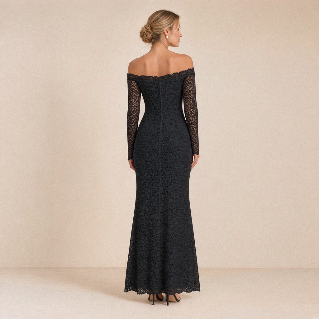 Robe longue sirène en dentelle épaules dénudées noire portée, vue de dos