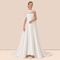 Robe de mariée bustier en satin blanc SAKIWE, corsage froncé et jupe trapèze