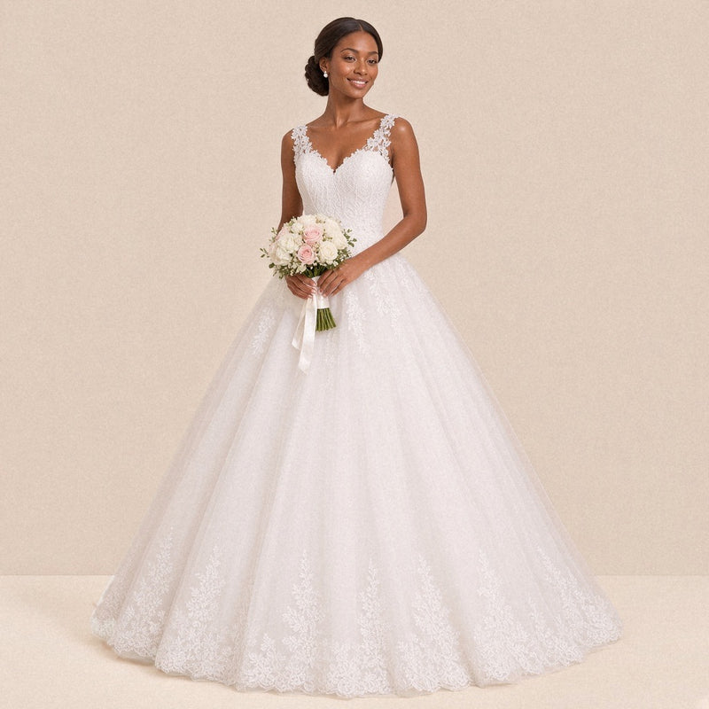 Robe de mariée princesse blanche en dentelle, col V, portée de face