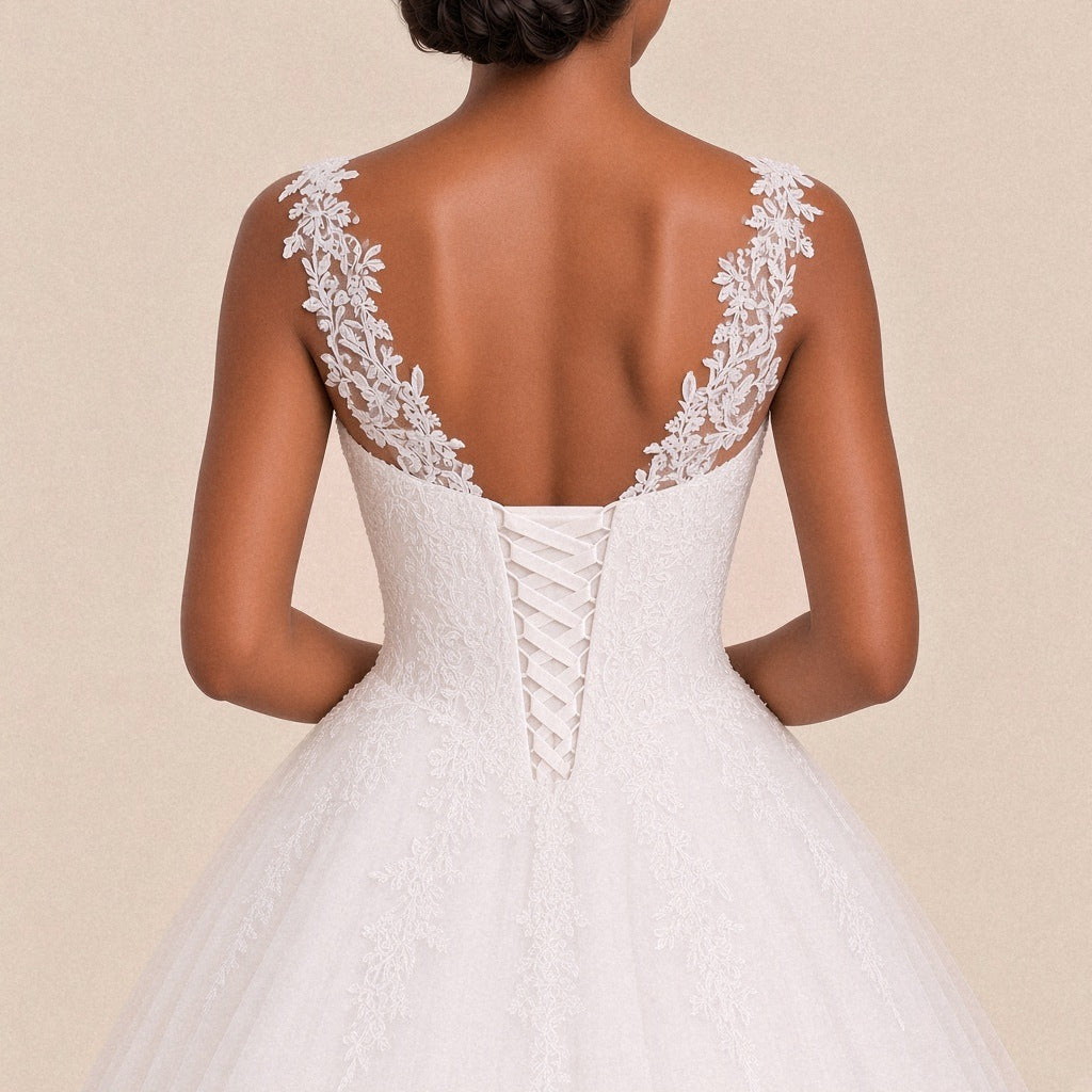 Détail du dos en V et du laçage corset en ruban