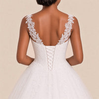 Détail du dos en V et du laçage corset en ruban
