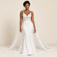 Robe de mariée sirène blanche en dentelle avec voile inclus, vue de face