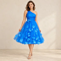 Robe de soirée bleu roi asymétrique à fleurs en tulle, vue de face