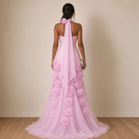 Robe de soirée bustier rose à roses 3D, vue de dos, traîne en tulle – SAKIWÉ