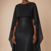 Robe de soirée longue à sequins et cape en voile, noir, détail de la cape en voile et des sequins – SAKIWÉ