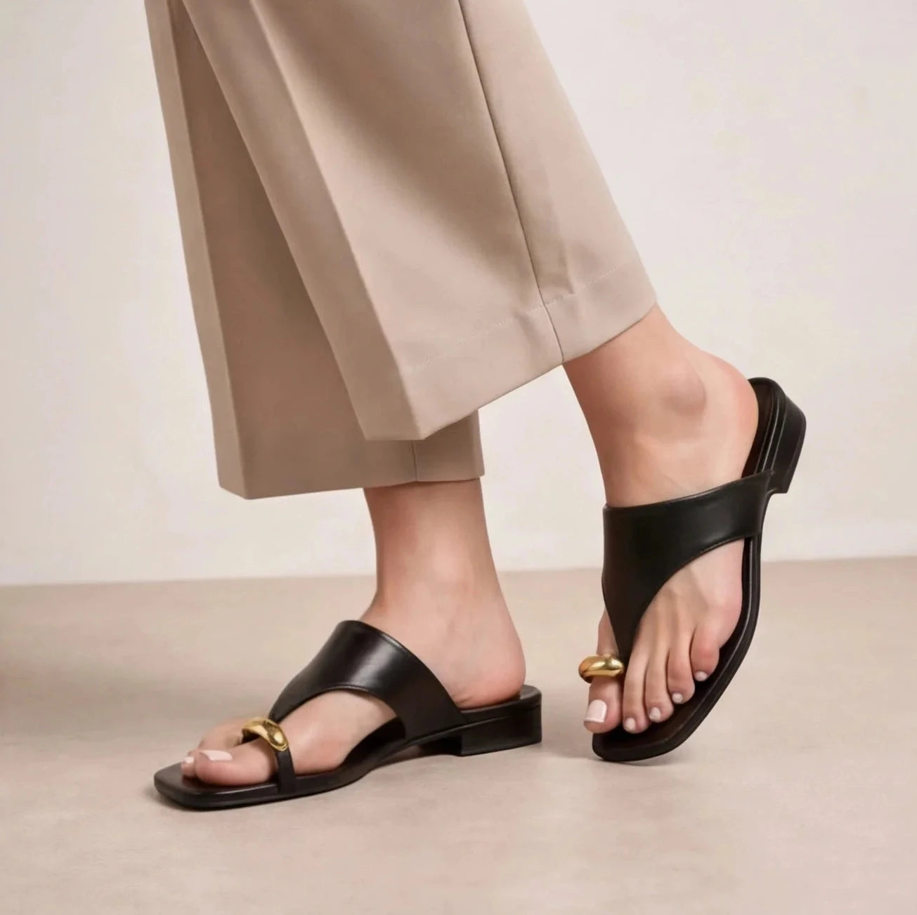 Sandales Brides Croisées Noires — vue 2 Image