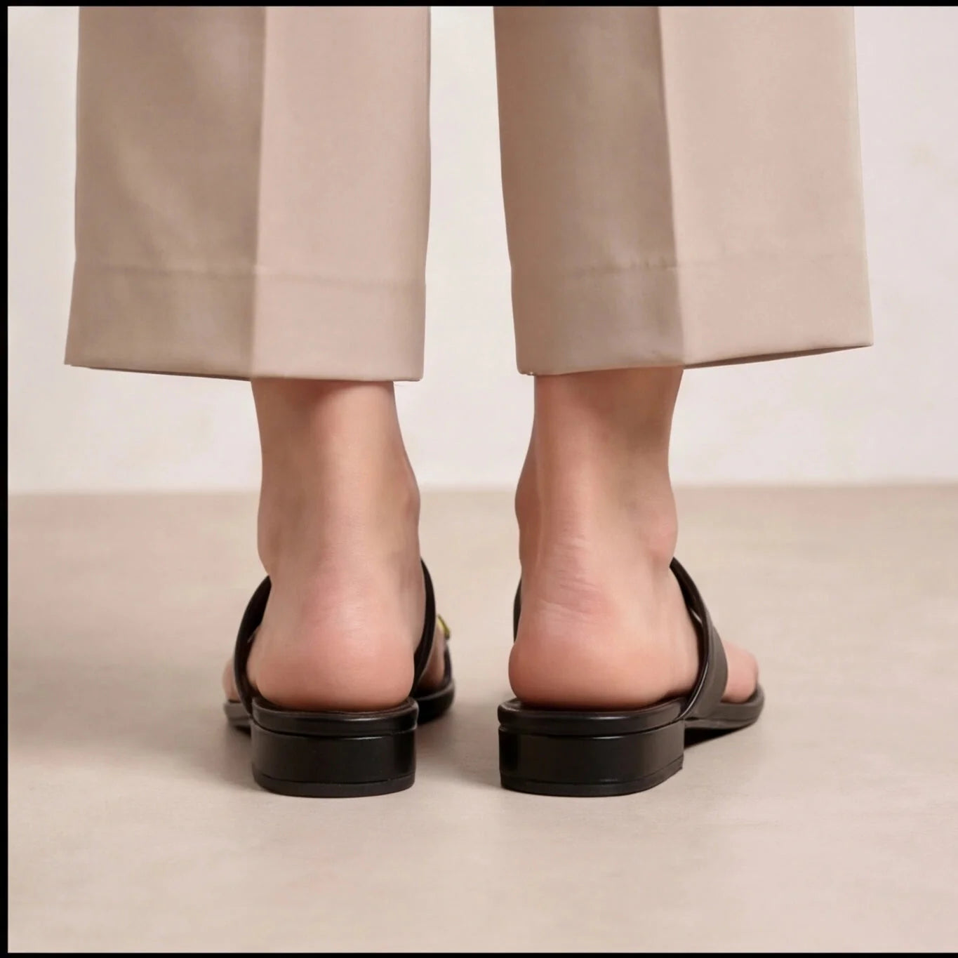 Sandales Brides Croisées Noires — vue 6 Image