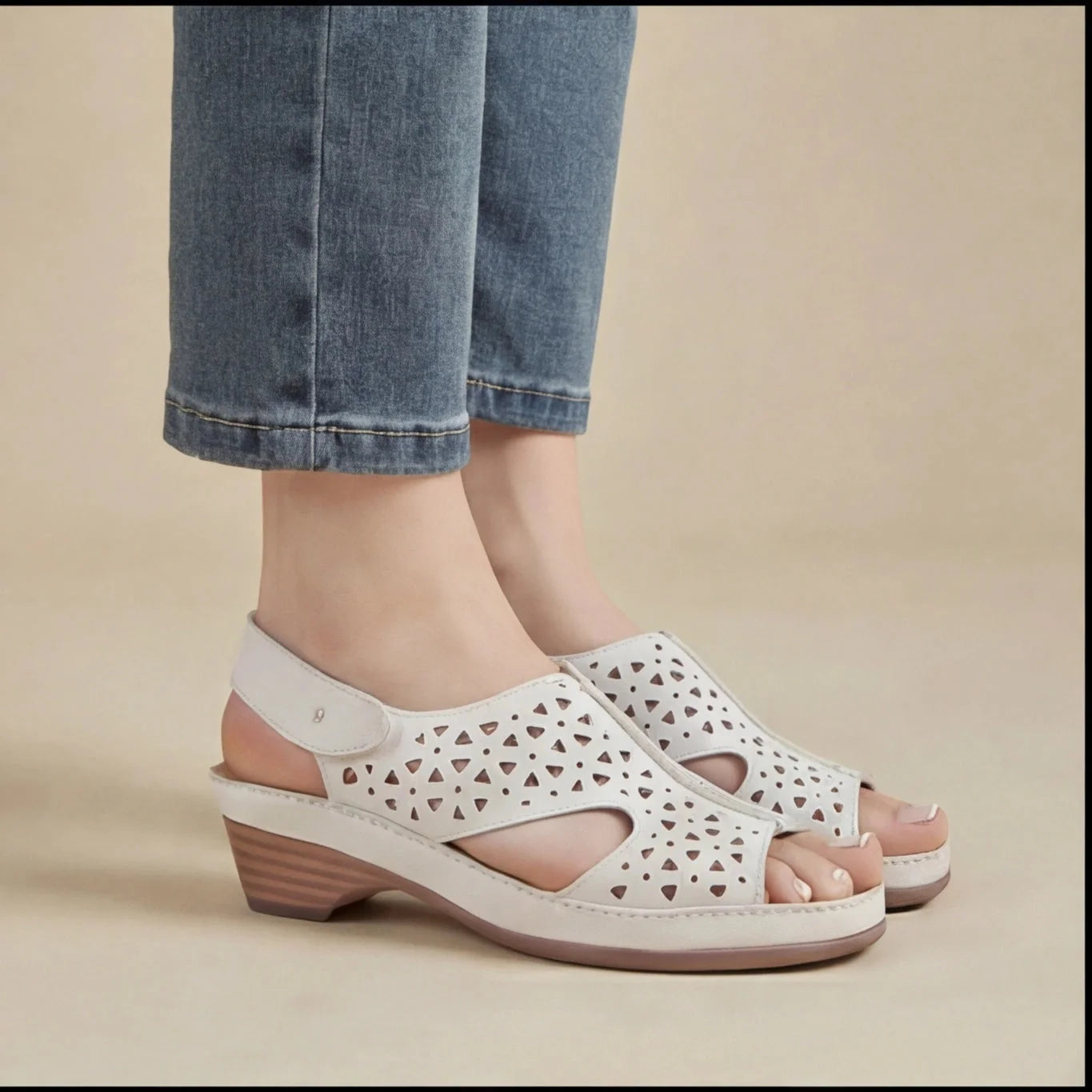 Sandales Compensées Blanc Cassé Ajourées — vue 6 Image