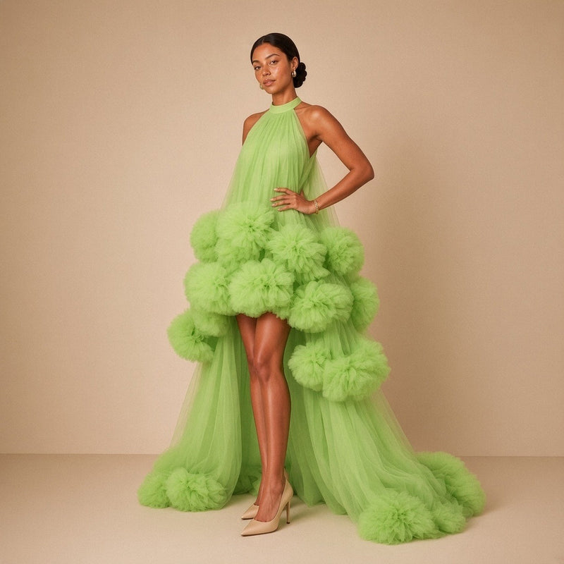 Robe en tulle vert anis – vue de trois quarts face et traîne
