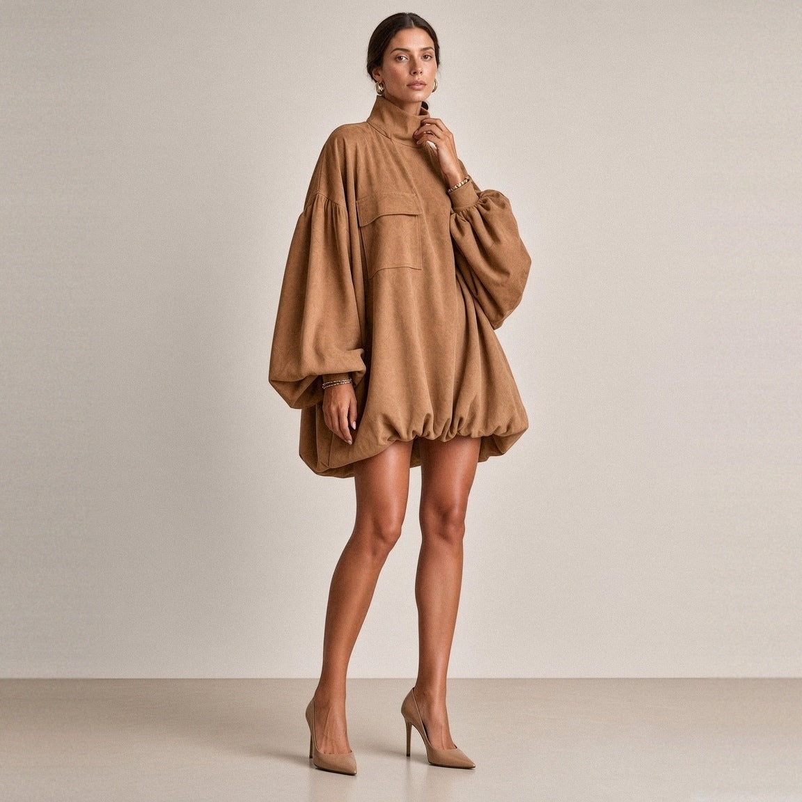Robe ballon effet daim camel – vue de trois quarts