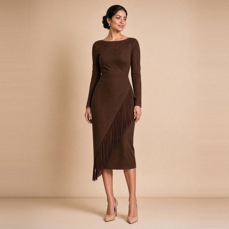 Robe midi ajustée effet daim chocolat à franges asymétriques – vue de face