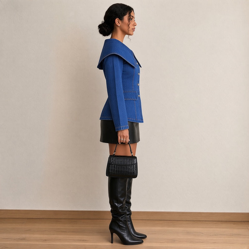 Veste en jean cintrée à grand col, vue de profil – SAKIWÉ